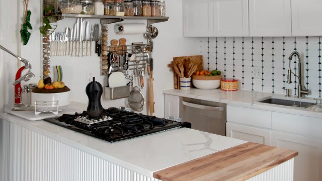 Transform Your Kitchen Aesthetics with This Innovative Knife Storage Solution