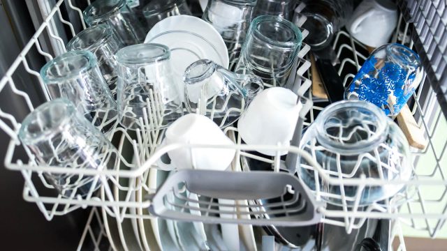 Why You Should Rethink Dishwasher Hacks: Expert Insights