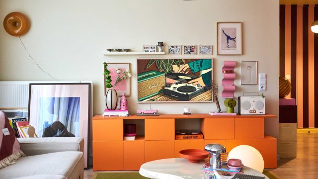 Elevate Your TV Streaming Experience: Cozy Yet Stylish Setup Ideas
