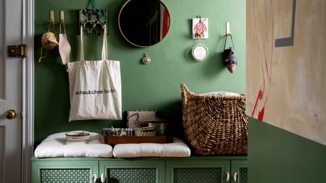 Transform Your Entryway: Affordable Solutions to Declutter Your Space