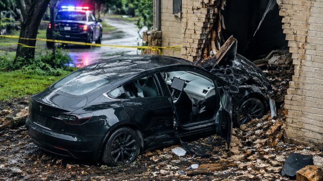 Federal Investigation Launched After Tragic Tesla Home Crash in Texas | slot hoki cs7, daftar dewa p