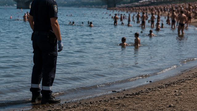 Tragic Drownings Highlight Europe's Severe Heatwave Crisis | rtp olx slot, metro77 gacor, tafsir buk