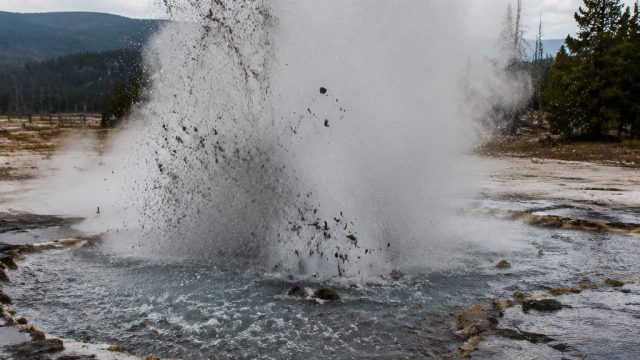 Recent Hydrothermal Eruption Raises Concerns at Yellowstone National Park | rtp hydro88, buku pandua